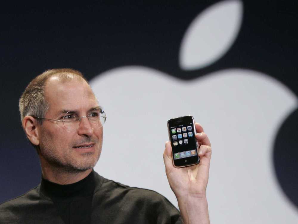 iPhone 10 anni