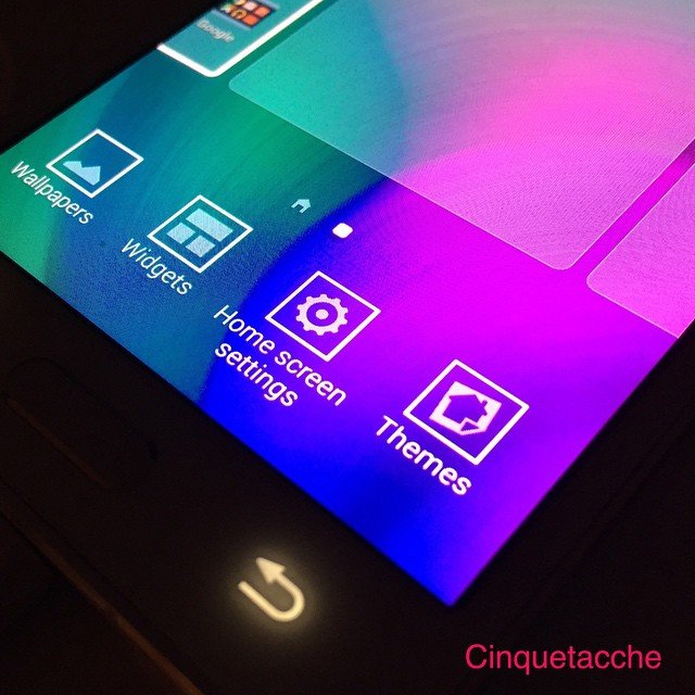 Samsung-TouchWiz-Themes-Feature-01.jpg