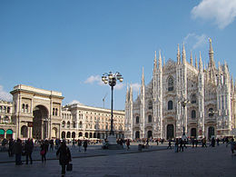 260px-Milano_piazza_Duomo.jpg